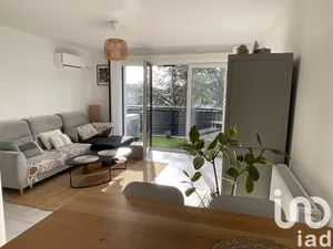 Apartment at Parempuyre (33290)