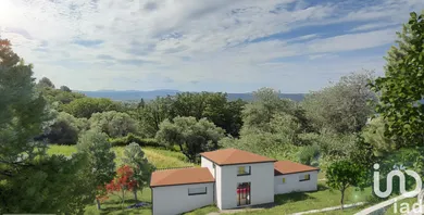 Building plot in Callian (83440)