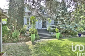 House at Éragny (95610)