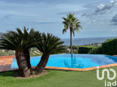 House at Sainte-Maxime (83120)