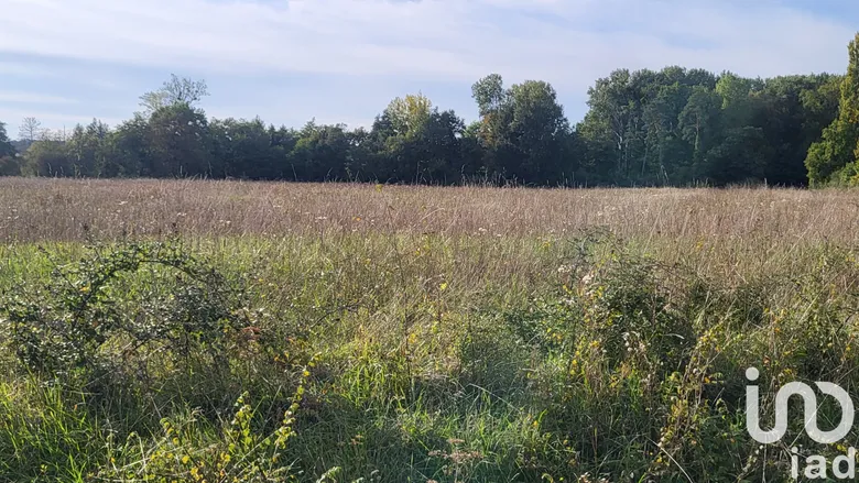 Terrain à bâtir à La Cour-Marigny (45260) · 51 900 €
