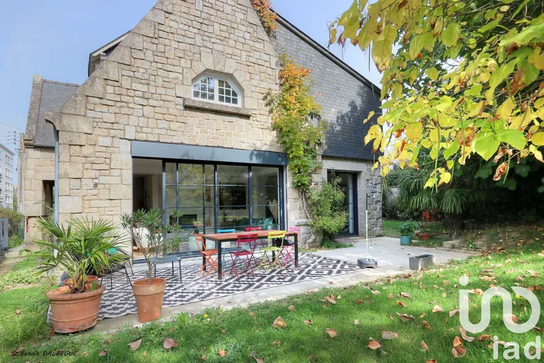 Maison 8 pièces 187 m² · à Rennes · 186,8 m² · 897 900 €