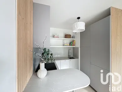 Apartment in Sceaux (92330)