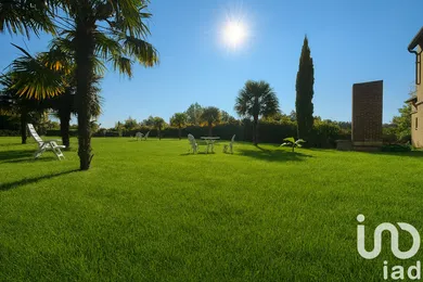 Mansion in Presles-en-Brie (77220)