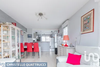 Apartment at Massy (91300)