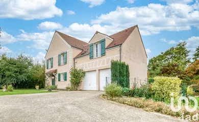 House at Esbly (77450)