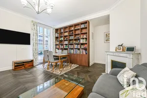 Apartment in Paris (75017)