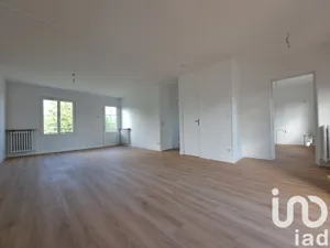 House at Rouillon (72700)