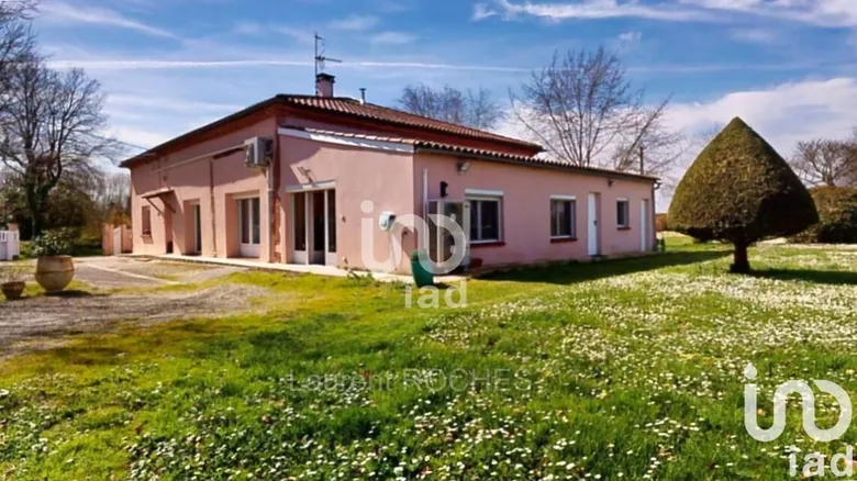 Maison 12 pièces 372 m² · à Saint-Nicolas-de-la-Grave · 372 m² · 420 000 €