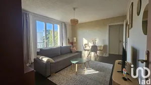 Apartment at Saint-Maur-des-Fossés (94210)