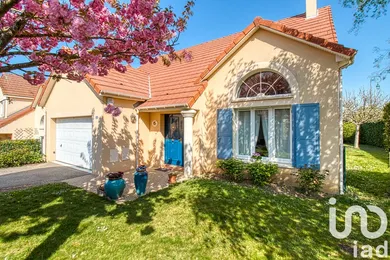 Maison à Orgeval (78630)