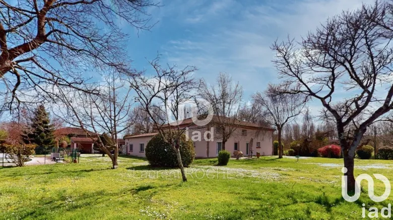 Maison 12 pièces 372 m² · à Saint-Nicolas-de-la-Grave · 372 m² · 420 000 €