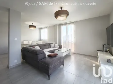 Apartment in Reims (51100)