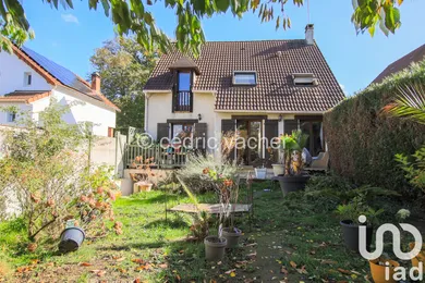 Maison à Sainte-Geneviève-des-Bois (91700)