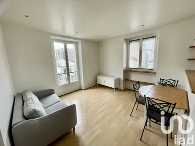 Apartment at Montrouge (92120)