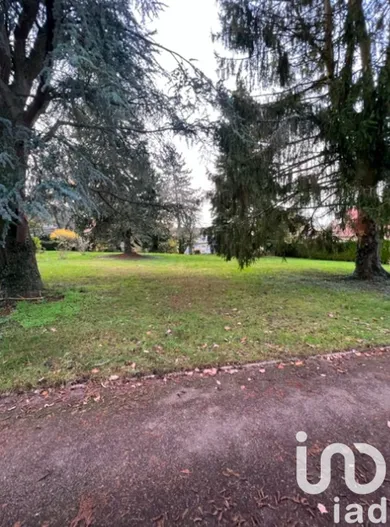 Land in Plaisir (78370)