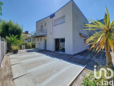 House at Le Bouscat (33110)