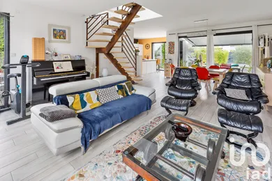 Architectural house at ORVAULT (44700)