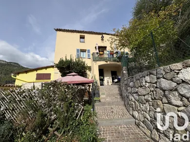 House at Cuébris (06910)