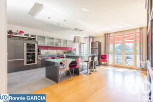 Apartment at Chilly-Mazarin (91380)