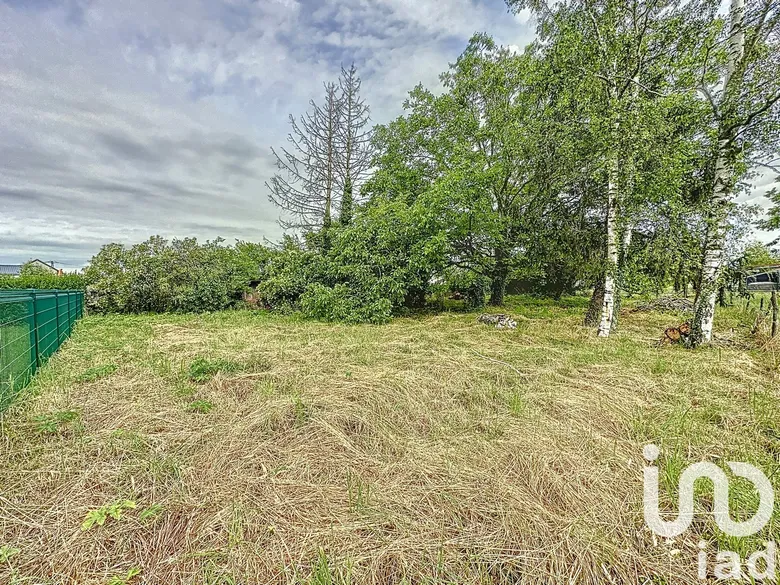 Terrain à Corquilleroy (45120) · 39 000 €