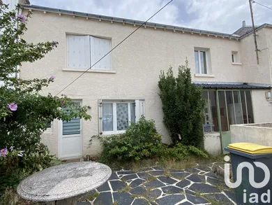 Maison de ville à Parthenay (79200)