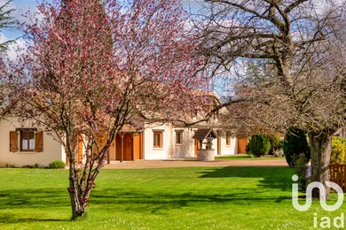 House in Gadencourt (27120)
