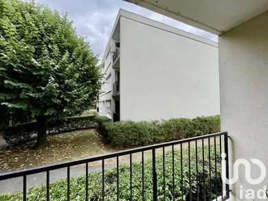 Apartment in Évry (91000)