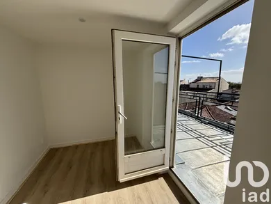 Apartment in La Rochelle (17000)