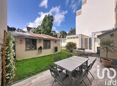 Duplex in Suresnes (92150)