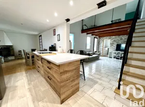 Maison de village à Hinx (40180)