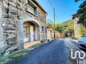 Village house at Cabrerolles (34480)