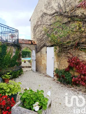 Traditional house at Trémolat (24510)