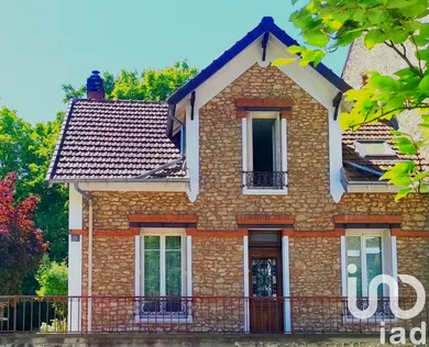 Townhouse at Melun (77000)