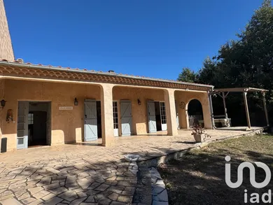 Traditional house in Bagnols-en-Forêt (83600)