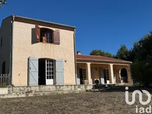 Maison traditionnelle à Bagnols-en-Forêt (83600)