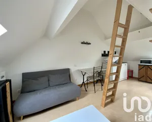 Studio à Amiens (80000)