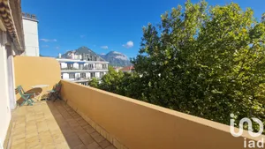 Apartment in Grenoble (38000)