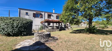 Traditional house at Cazilhac (34190)