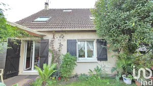 House at Les Mureaux (78130)