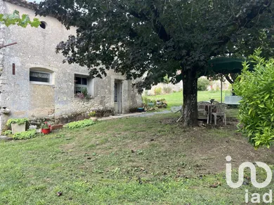 Maison de campagne à Doulezon (33350)