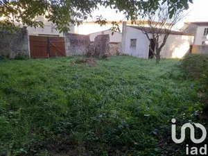 Terrain à bâtir à Saujon (17600)