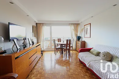 Apartment in Garches (92380)