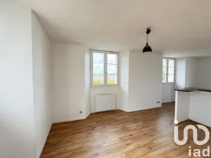 Apartment in Vaux-le-Pénil (77000)