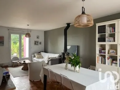 House at Herlies (59134)