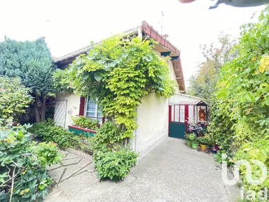 Maison traditionnelle à Orly (94310)