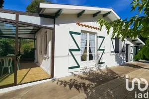 House at Carcans (33121)