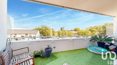 Apartment in Roques (31120)