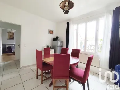 Apartment in Fontenay-sous-Bois (94120)