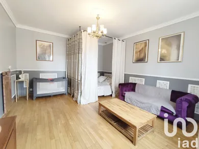 Apartment in Fontenay-sous-Bois (94120)